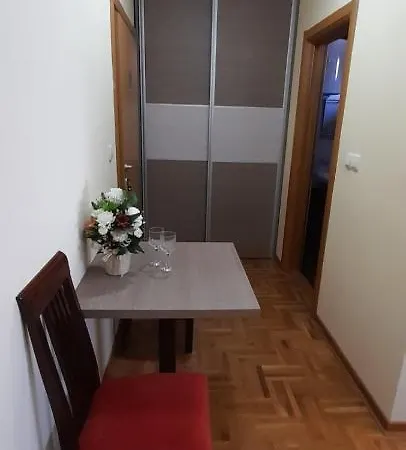 アパート Zlatiborski Konaci K17 I K19 ズラティボール