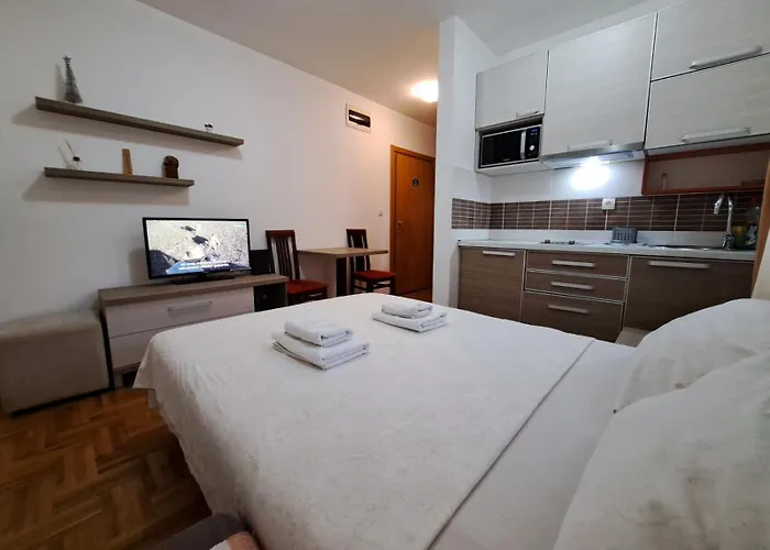 Lägenhet Zlatiborski Konaci K17 I K19